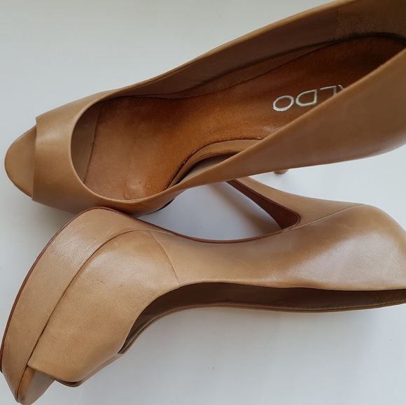 ALDO nude leather pumps - Picture 4 of 4